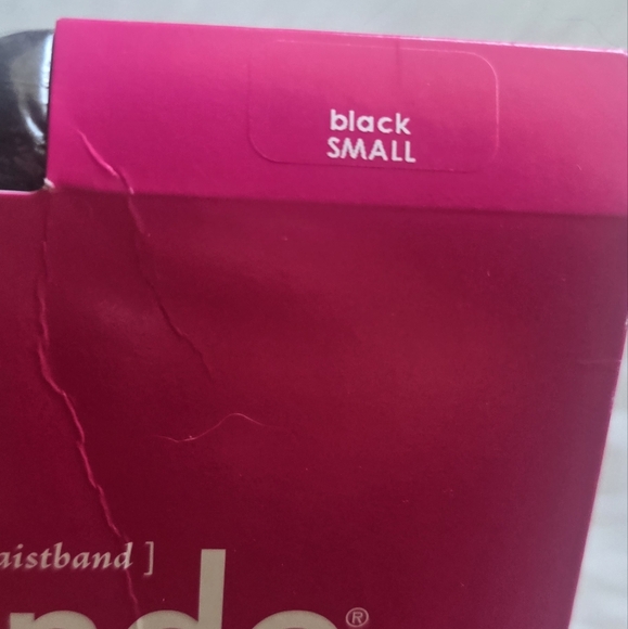 New Commando The Dotty Sheer Tights - Picture 2 of 7